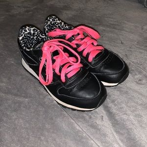 Girls Size 1 Reebok Classics
